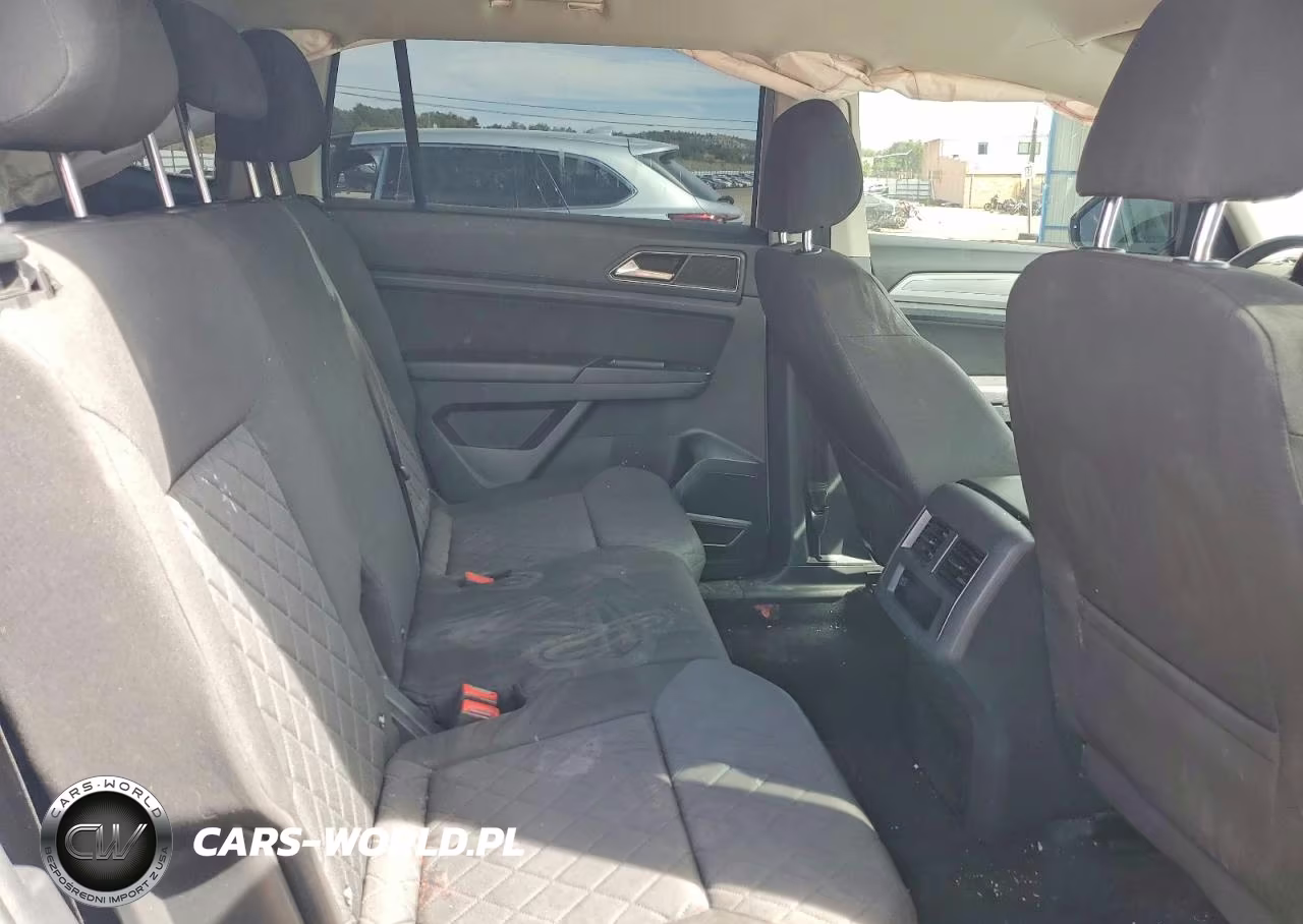 2018 Volkswagen Atlas S VIN:1V2AP2CA3JC600218 - 11