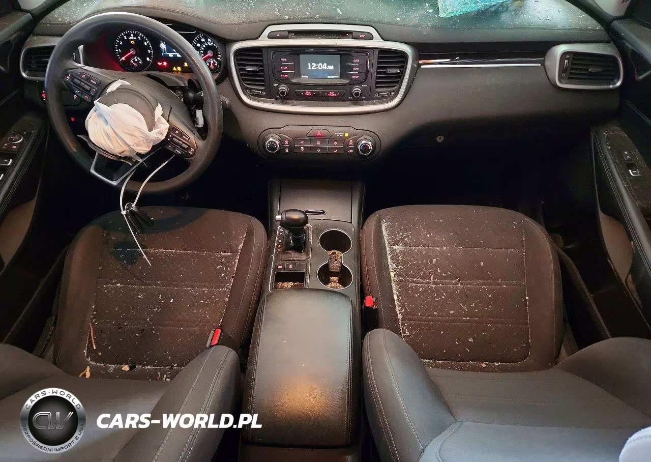 2018 Kia Sorento Lx V6 VIN:5XYPGDA50JG372946 - 8