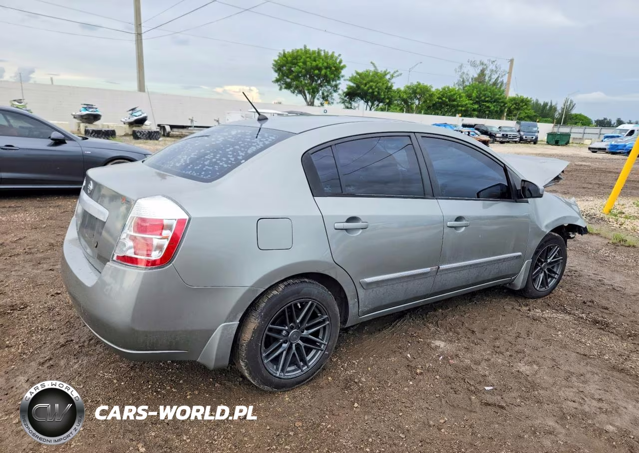 2010 Nissan Sentra 2.0 VIN:3N1AB6AP1AL618609 - 3
