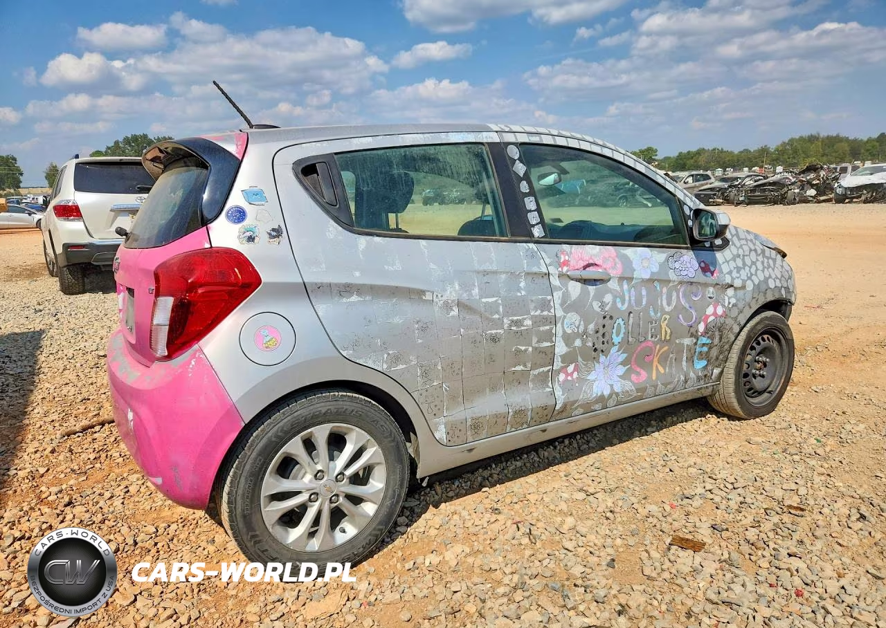 2021 Chevrolet Spark 1Lt VIN:KL8CD6SA6MC750543 - 3