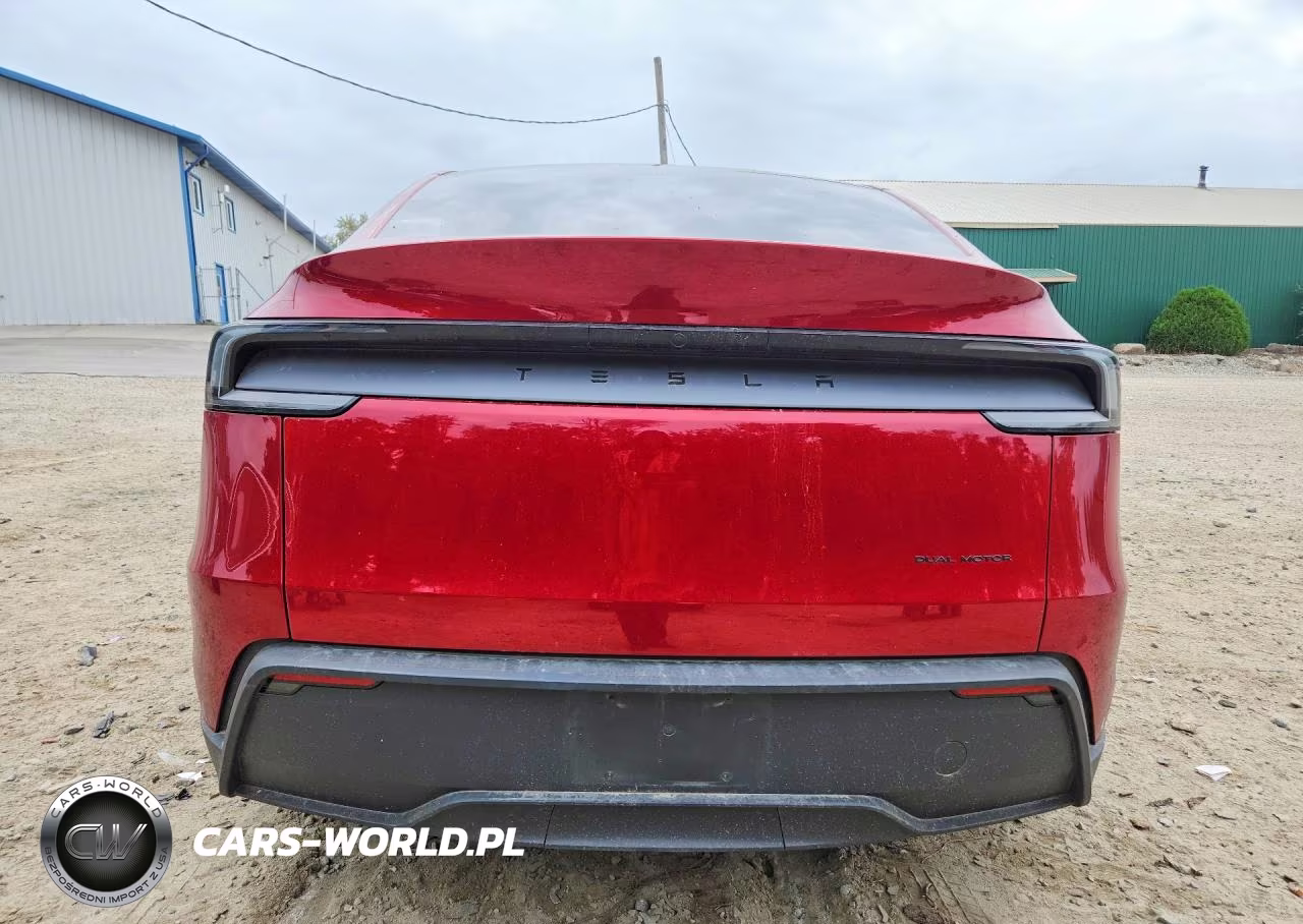 2026 Tesla Model Y VIN:7SAYGDEE7TA676896 - 6
