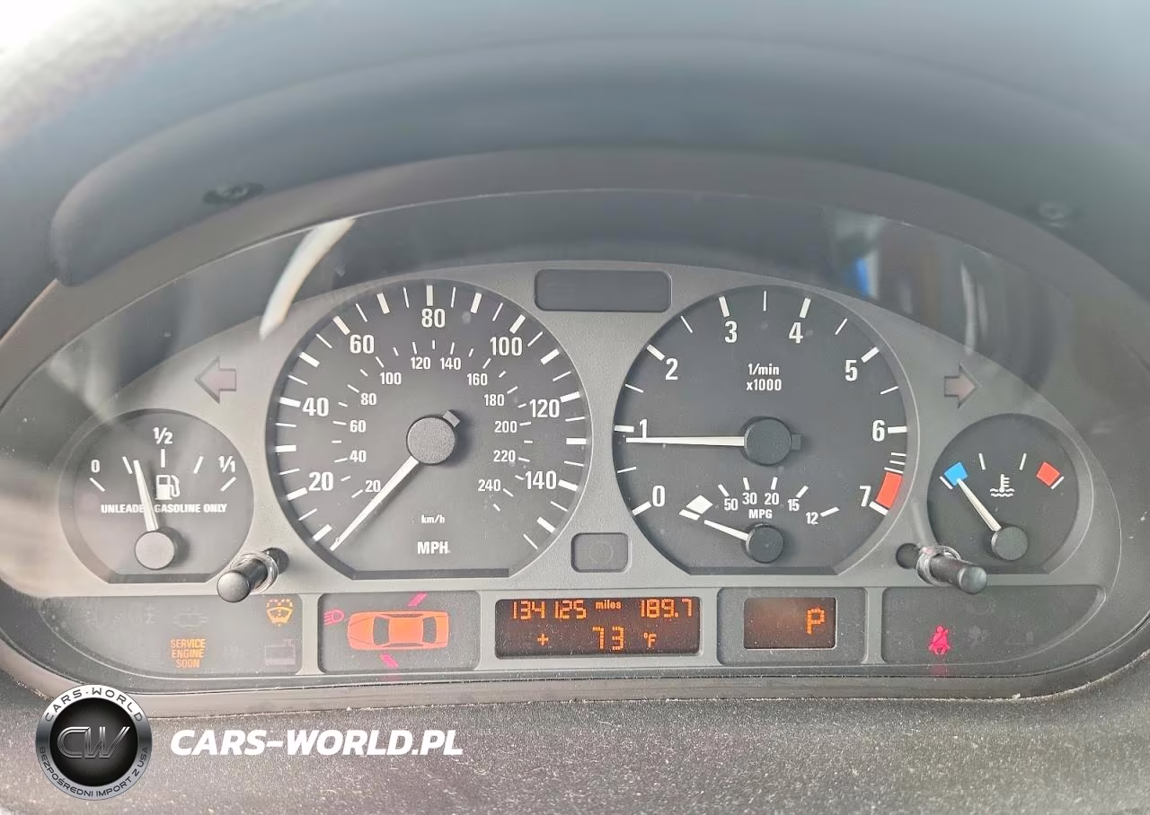 2004 BMW 325 Xi VIN:WBAEU33474PR07249 - 9