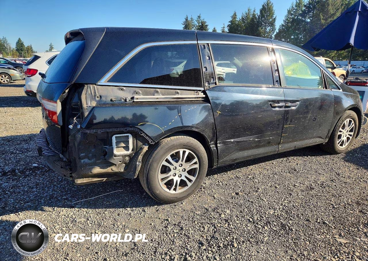 2013 Honda Odyssey Ex VIN:5FNRL5H40DB070656 - 3