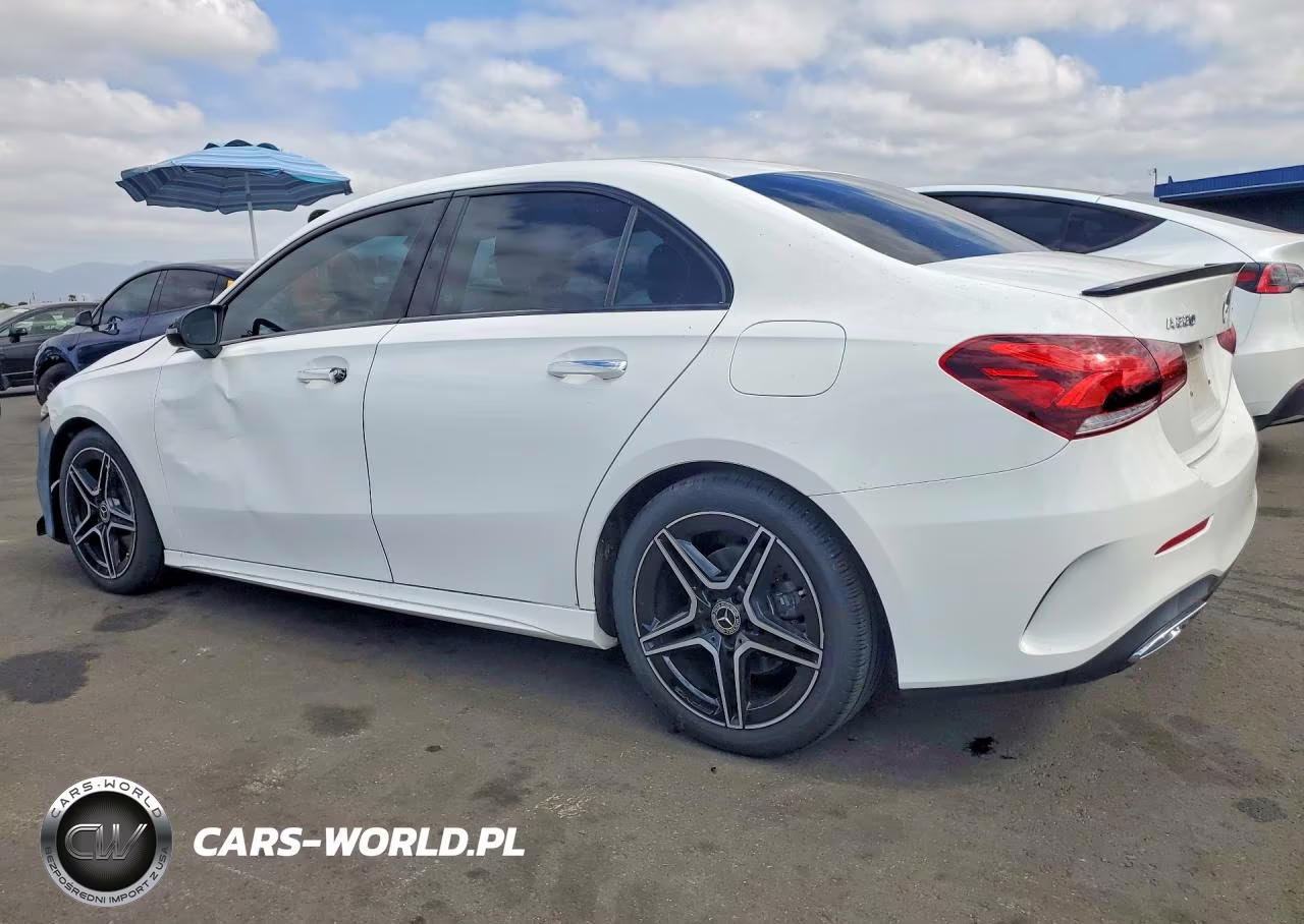 2021 Mercedes-Benz A 220 4Matic VIN:W1K3G4FBXMJ295512 - 2