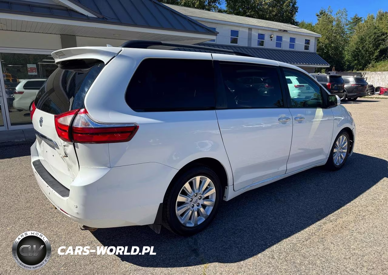 2016 Toyota Sienna Limited 7-Passenger VIN:5TDDK3DC3GS132131 - 4