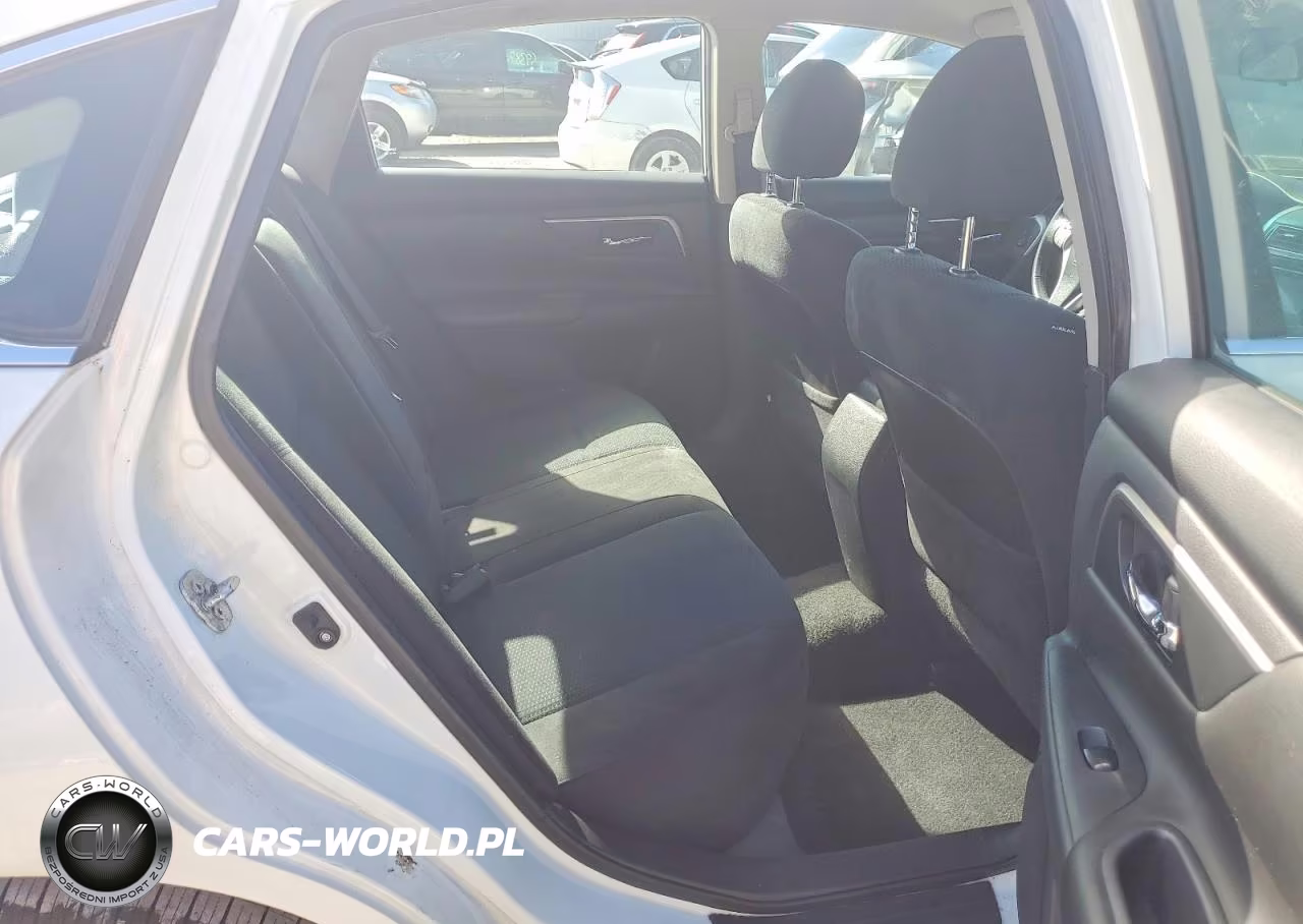 2015 Nissan Altima 2.5 Sv VIN:1N4AL3AP8FC409496 - 10