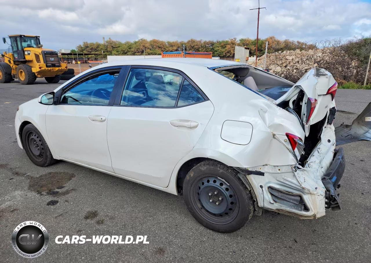 2017 Toyota Corolla L VIN:5YFBURHE8HP570170 - 2