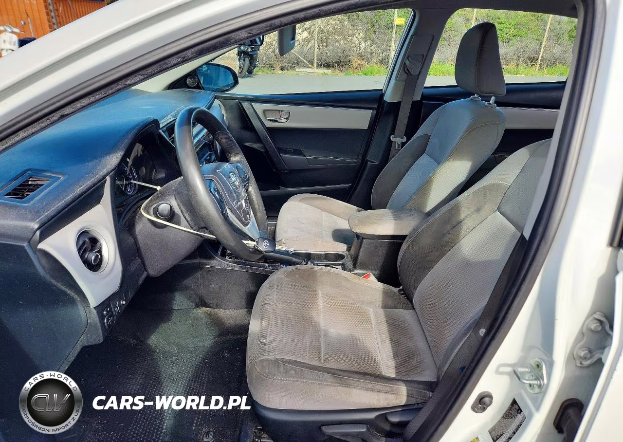 2017 Toyota Corolla L VIN:5YFBURHE8HP570170 - 7