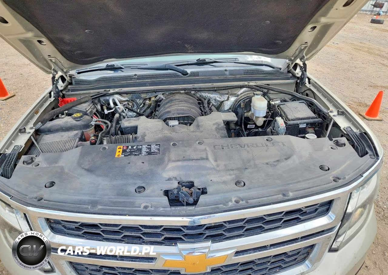 2017 Chevrolet Suburban C1500 Ls VIN:1GNSCGKC8HR381451 - 11