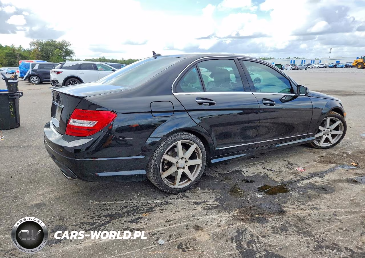 2014 Mercedes-Benz C 350 VIN:WDDGF5HB4EG162444 - 3