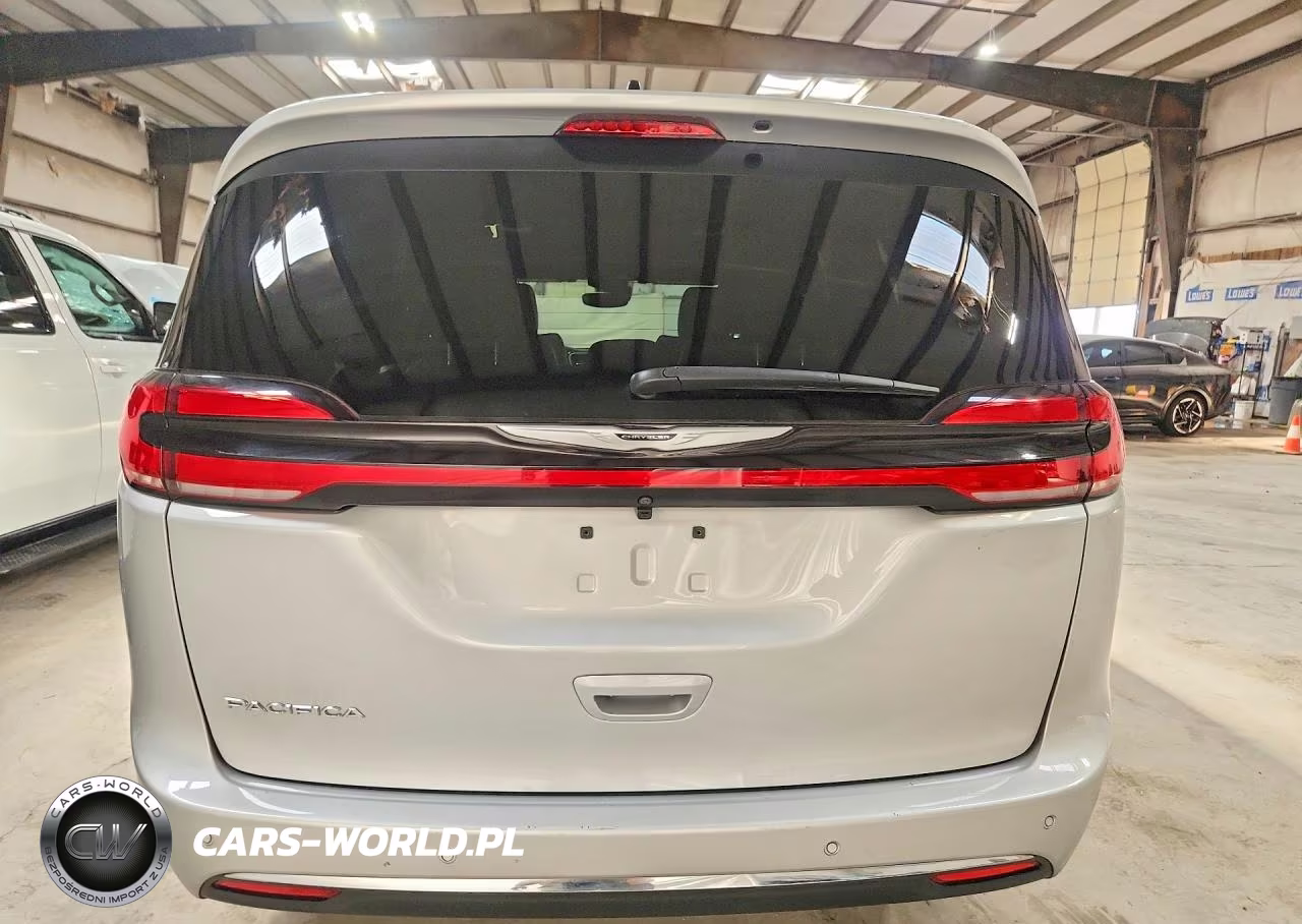 2026 Chrysler Pacifica Select VIN:2C4RC1BG8TR193362 - 6