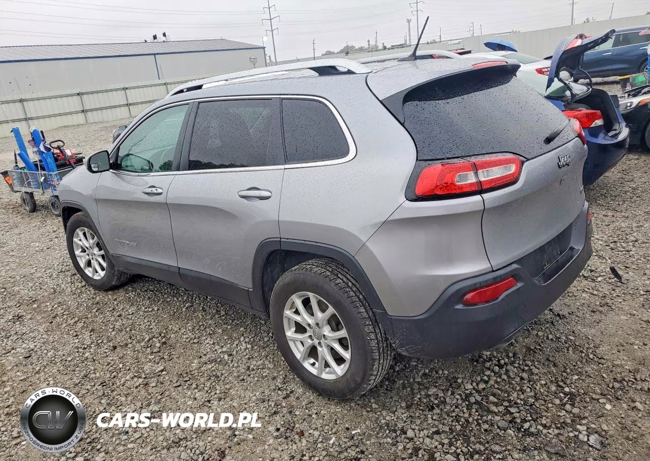 2014 Jeep Cherokee Latitude VIN:1C4PJLCS2EW105704 - 2