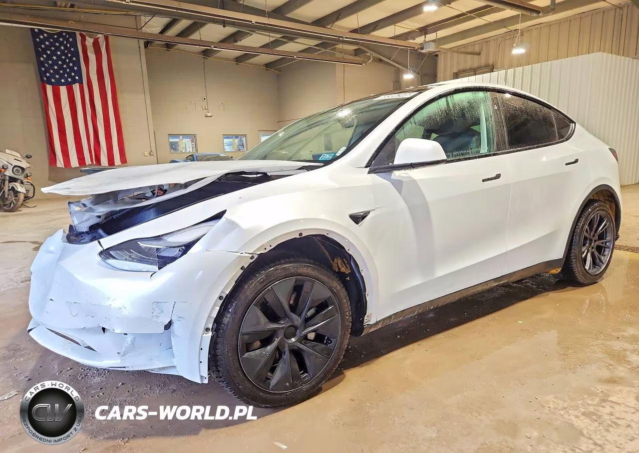 2025 Tesla Model Y – zdjęcie 1 z 13