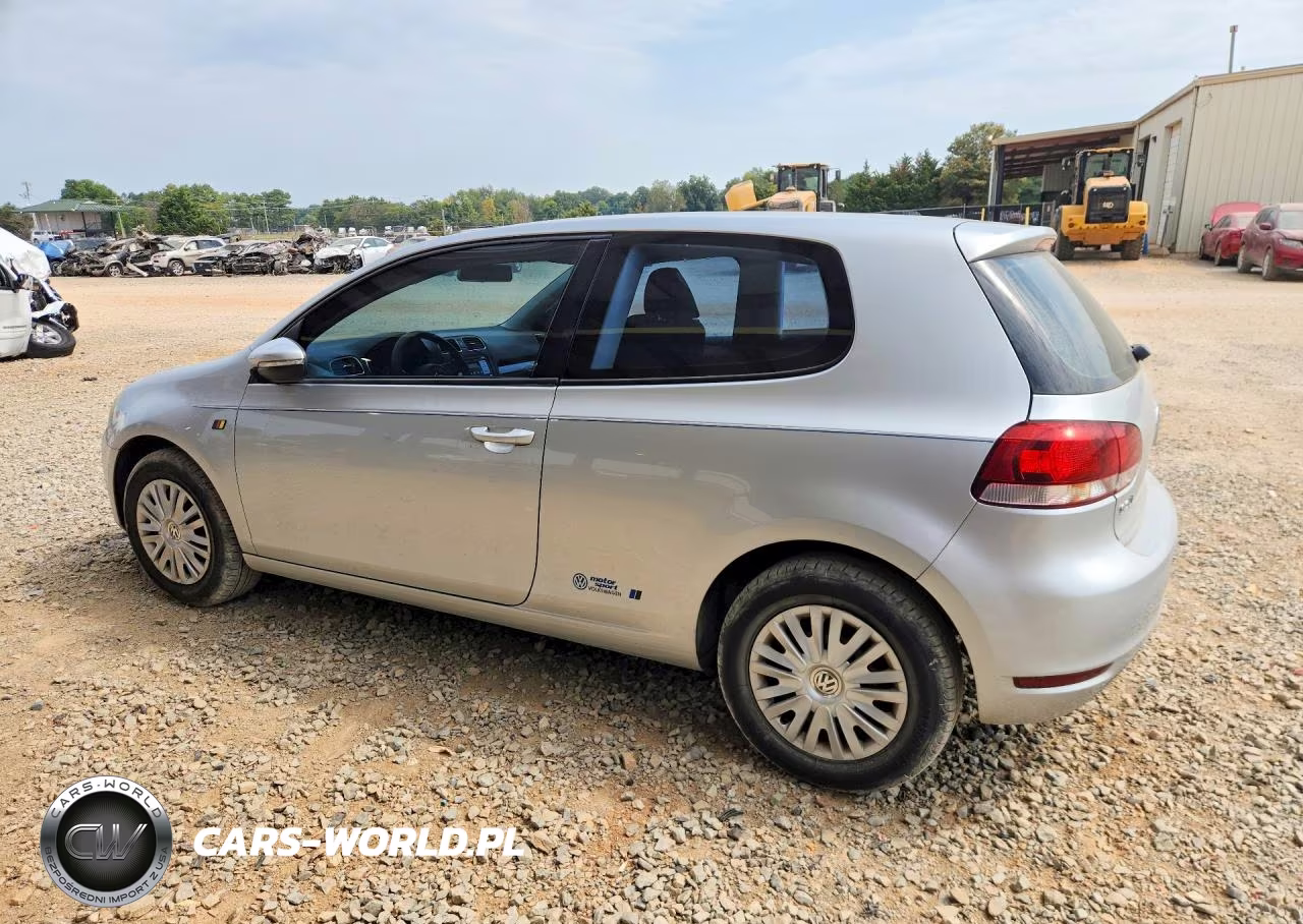 2010 Volkswagen Golf VIN:WVWAB7AJXAW121888 - 2