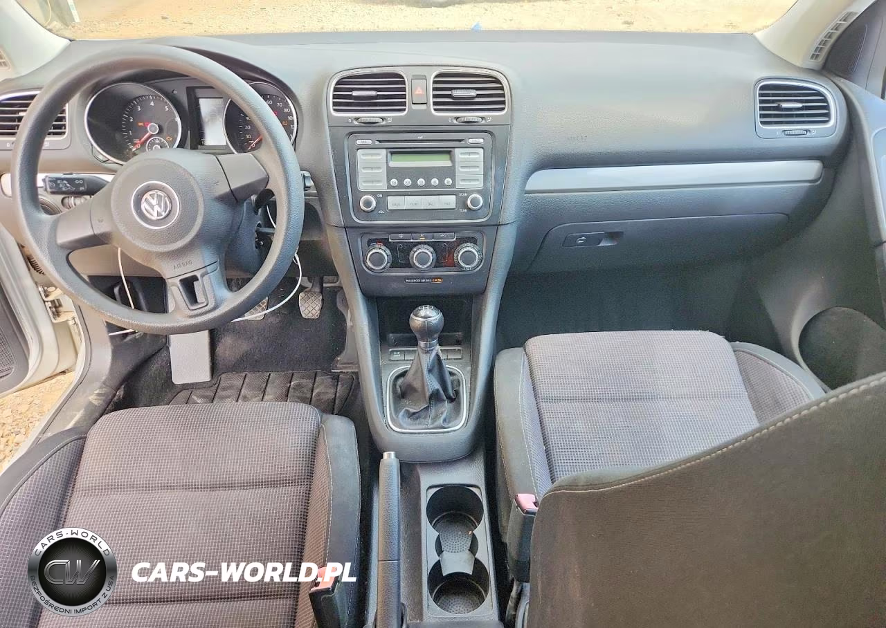 2010 Volkswagen Golf VIN:WVWAB7AJXAW121888 - 8