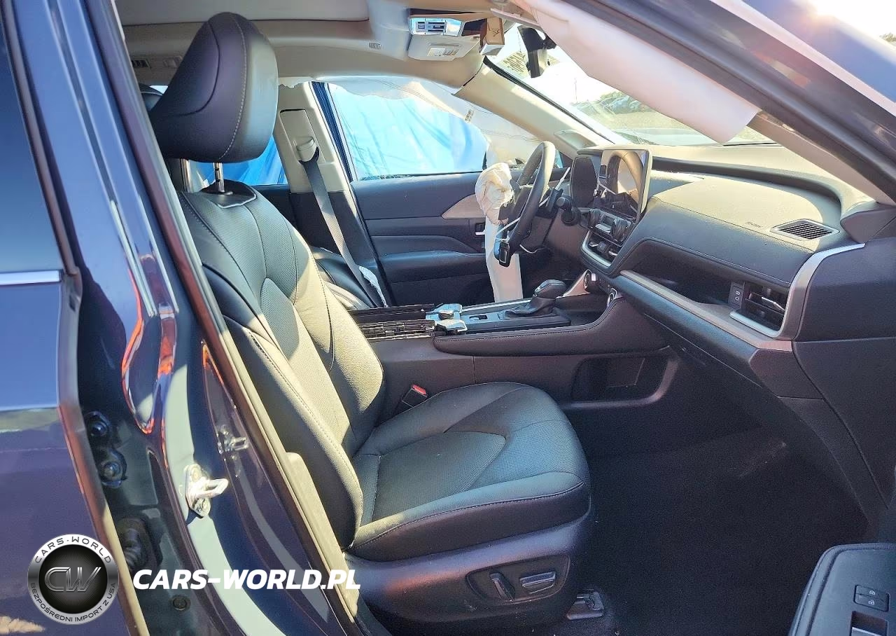 2026 Toyota Grand Highlander Platinum VIN:5TDAAAB57TS133727 - 7
