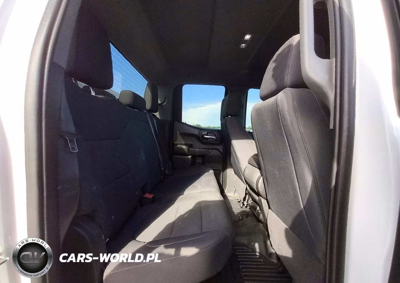 2021 Chevrolet Silverado K1500 VIN:1GCRYAEF1MZ330122 - 10