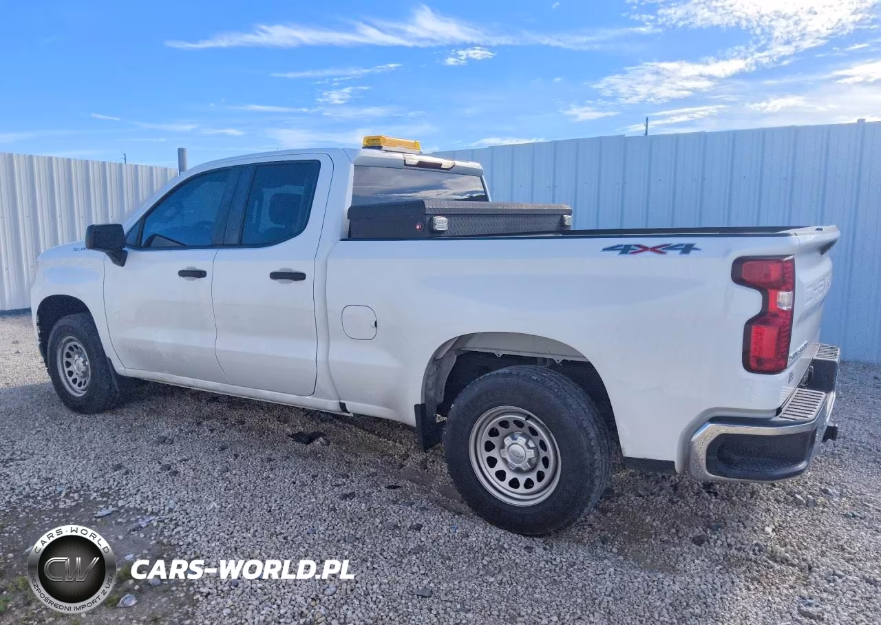 2021 Chevrolet Silverado K1500 VIN:1GCRYAEF1MZ330122 - 2