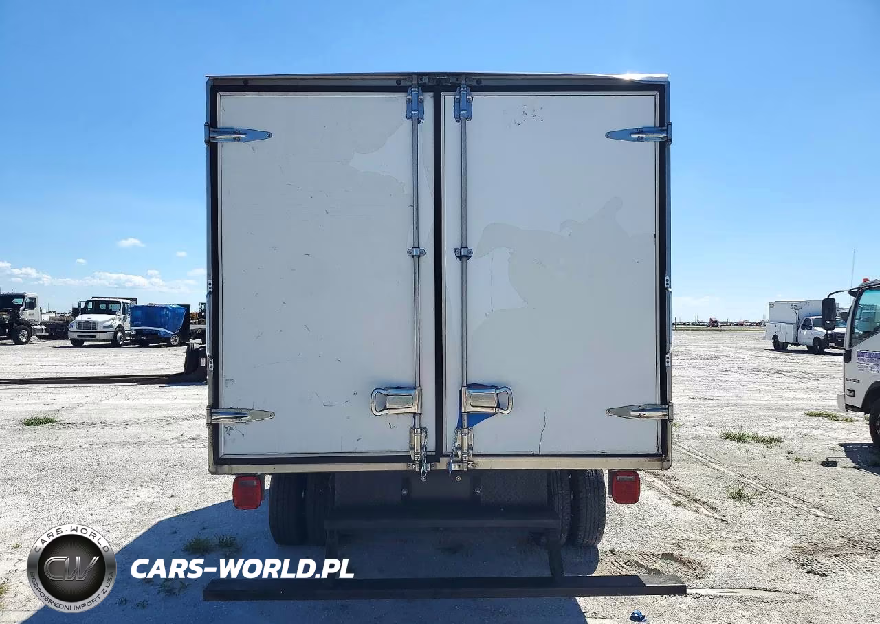 2018 Chevrolet Express Refrigerated Box Truck VIN:1GB0GSFPXJ1235873 - 6