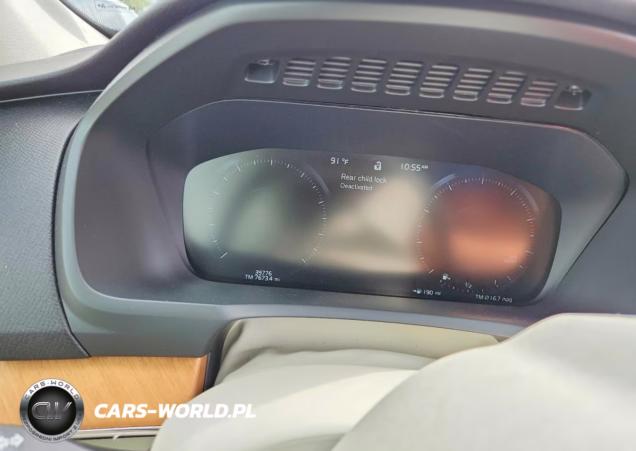 2021 Volvo Xc90 T6 Momentum VIN:YV4A22PK7M1715663 - 9