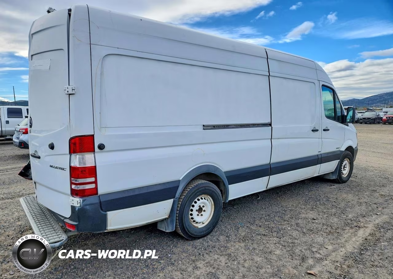 2015 Mercedes-Benz Sprinter 2500 Delivery Van VIN:WD3PE8DB9FP126040 - 3