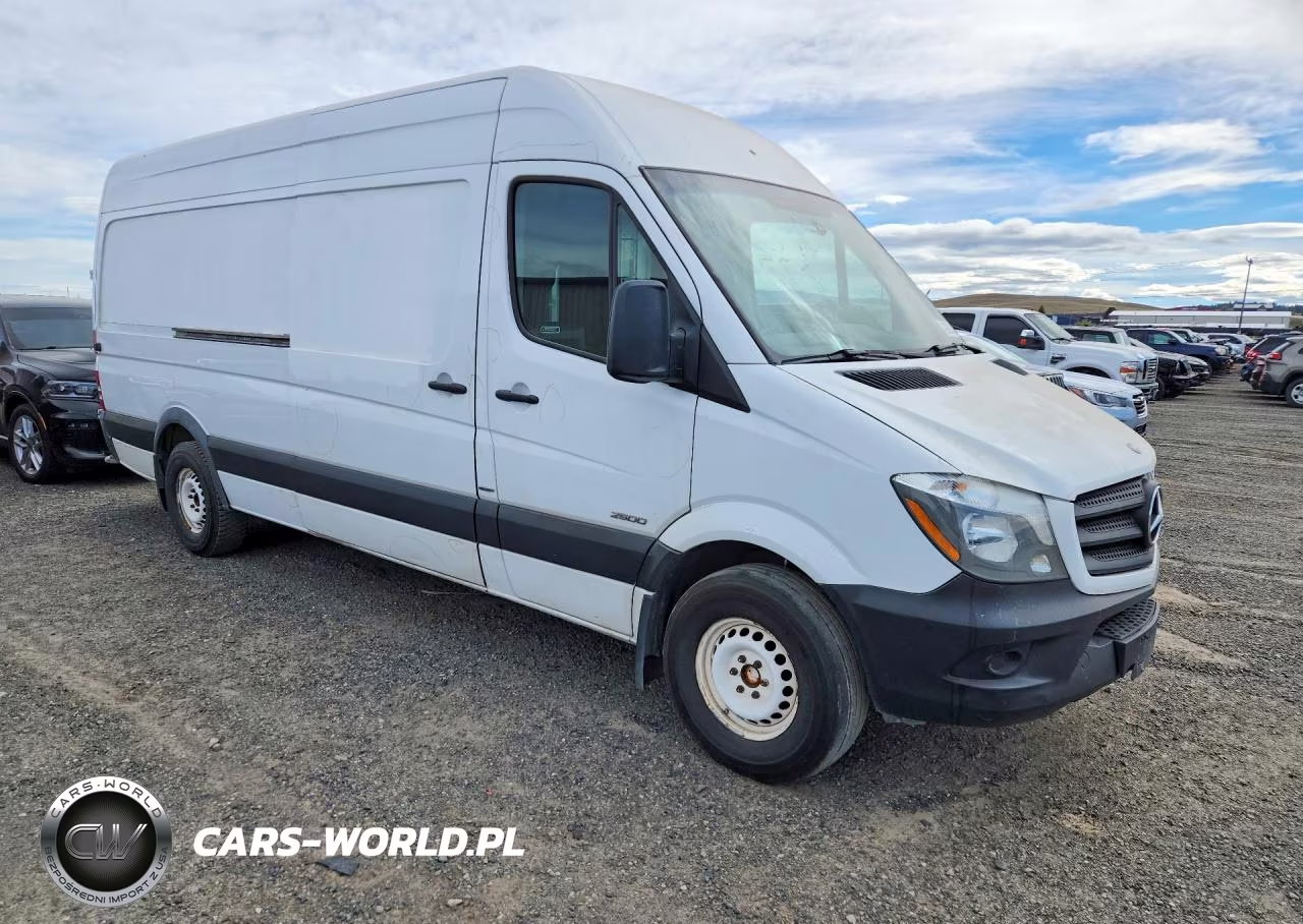 2015 Mercedes-Benz Sprinter 2500 Delivery Van VIN:WD3PE8DB9FP126040 - 4