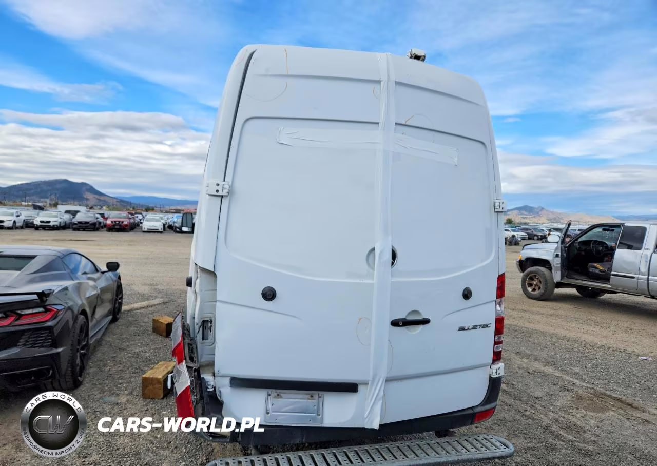 2015 Mercedes-Benz Sprinter 2500 Delivery Van VIN:WD3PE8DB9FP126040 - 6