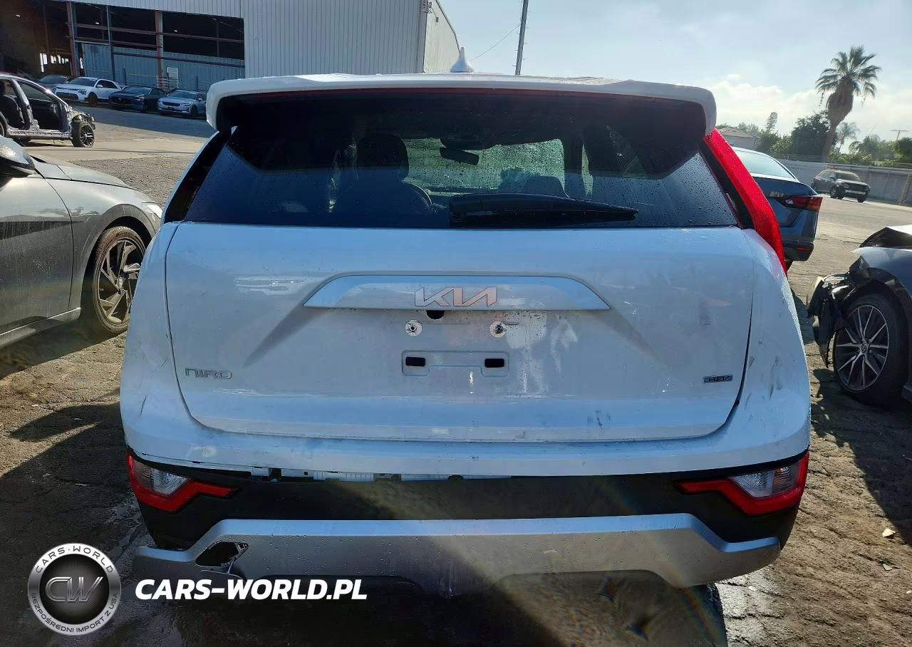 2026 Kia Niro Lx VIN:KNDCP3LE1T5349869 - 6