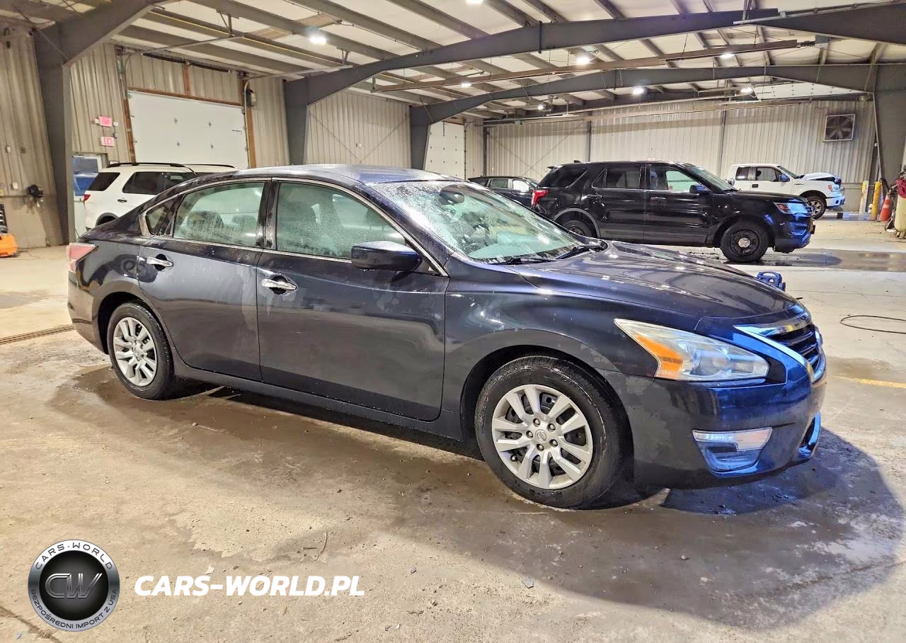 2015 Nissan Altima 2.5 S VIN:1N4AL3AP4FC287039 - 4