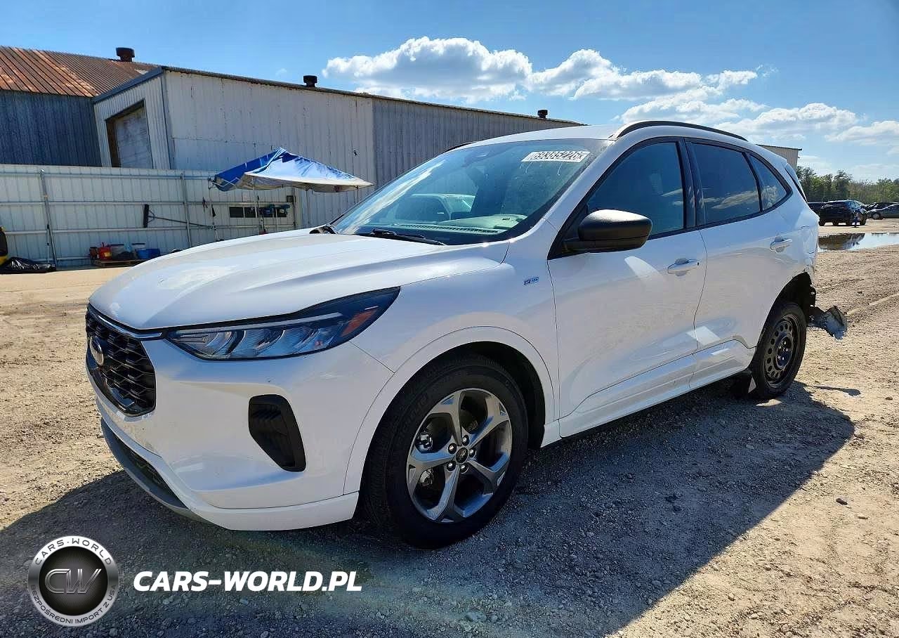 2023 Ford Escape St Line