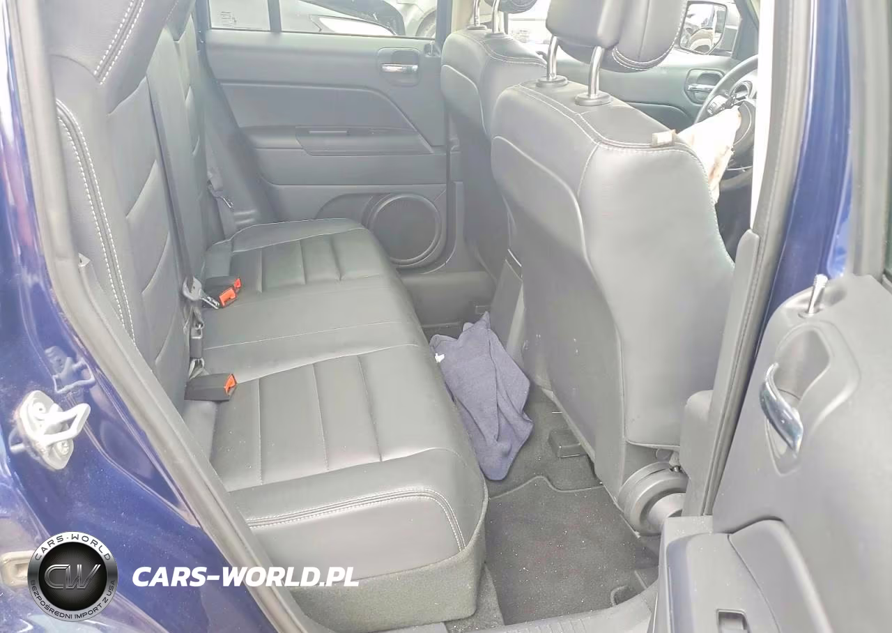 2015 Jeep Patriot Latitude VIN:1C4NJPFA6FD110970 - 11