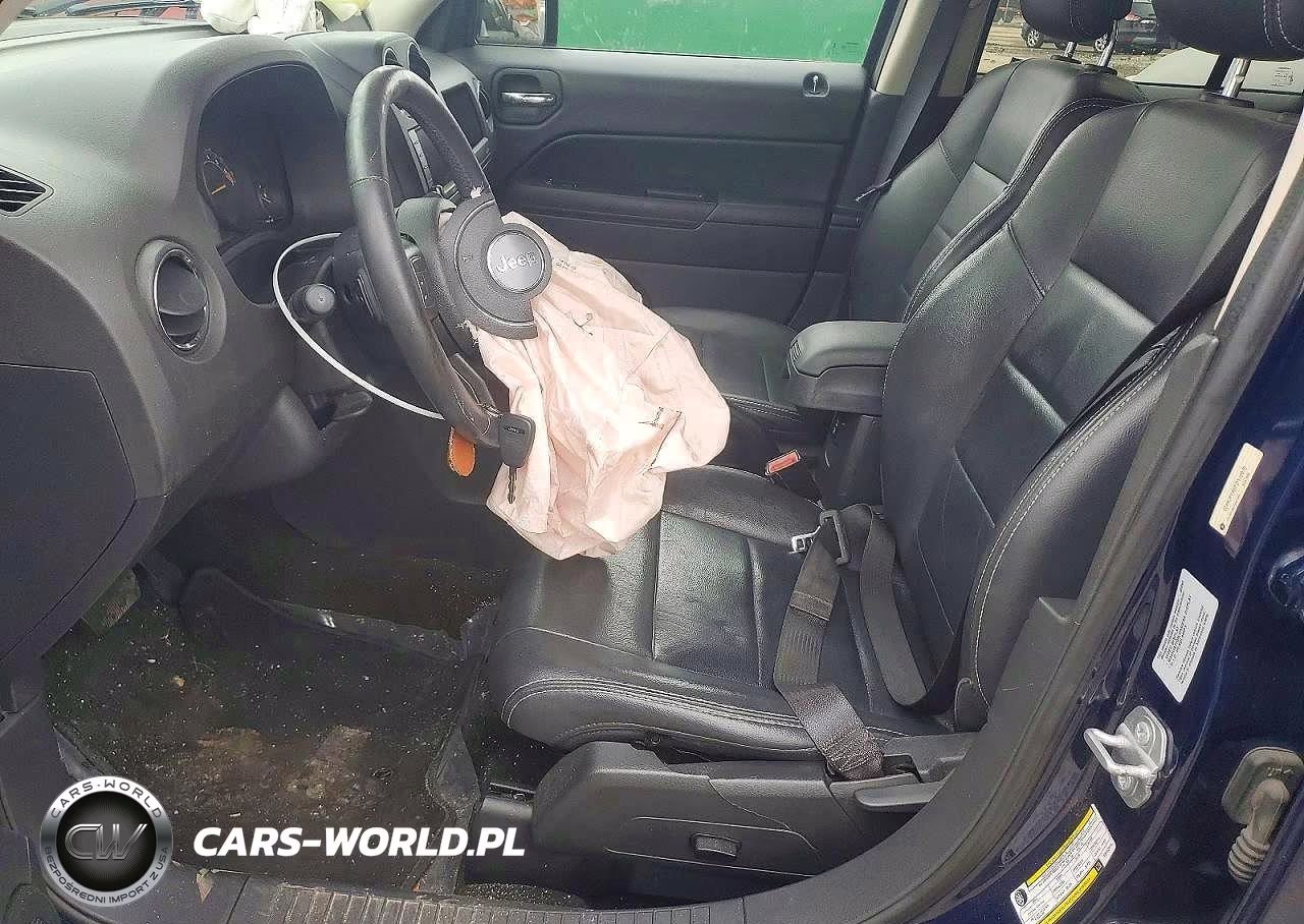 2015 Jeep Patriot Latitude VIN:1C4NJPFA6FD110970 - 7