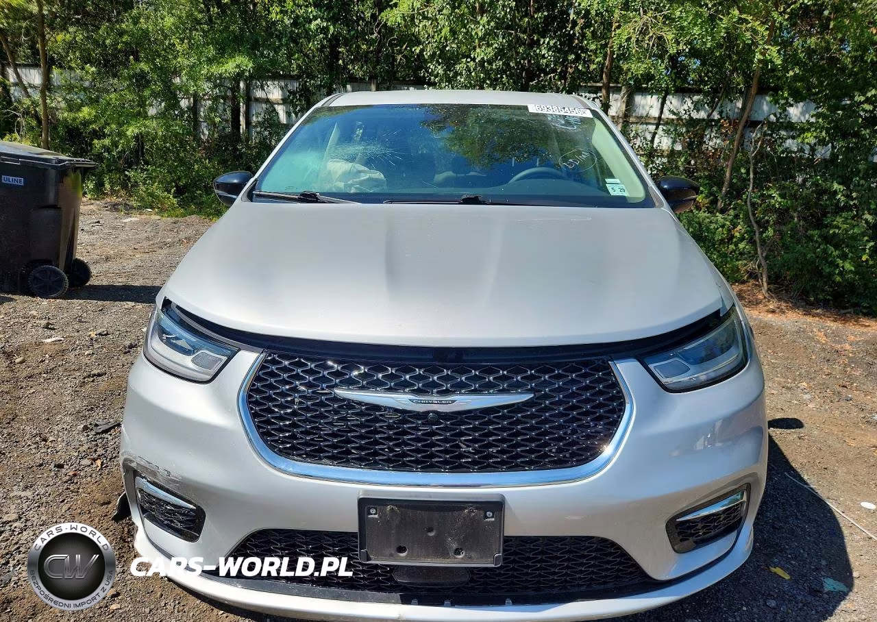 2024 Chrysler Pacifica Touring L VIN:2C4RC1BG5RR159307 - 5