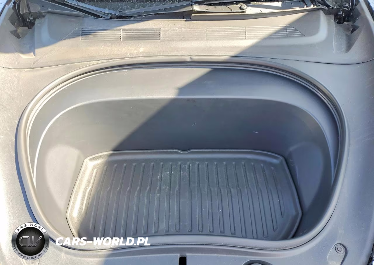 2026 Tesla Model 3 VIN:5YJ3E1EA2TF141826 - 11