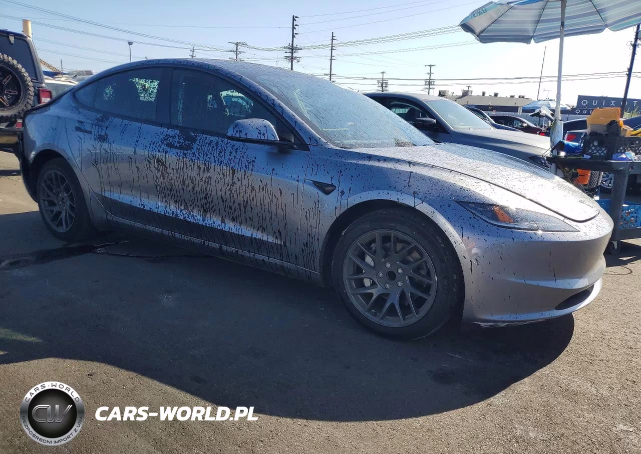 2026 Tesla Model 3 VIN:5YJ3E1EA2TF141826 - 4