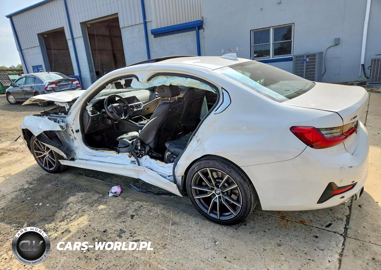 2019 BMW 330Xi VIN:WBA5R7C5XKFH02838 - 2