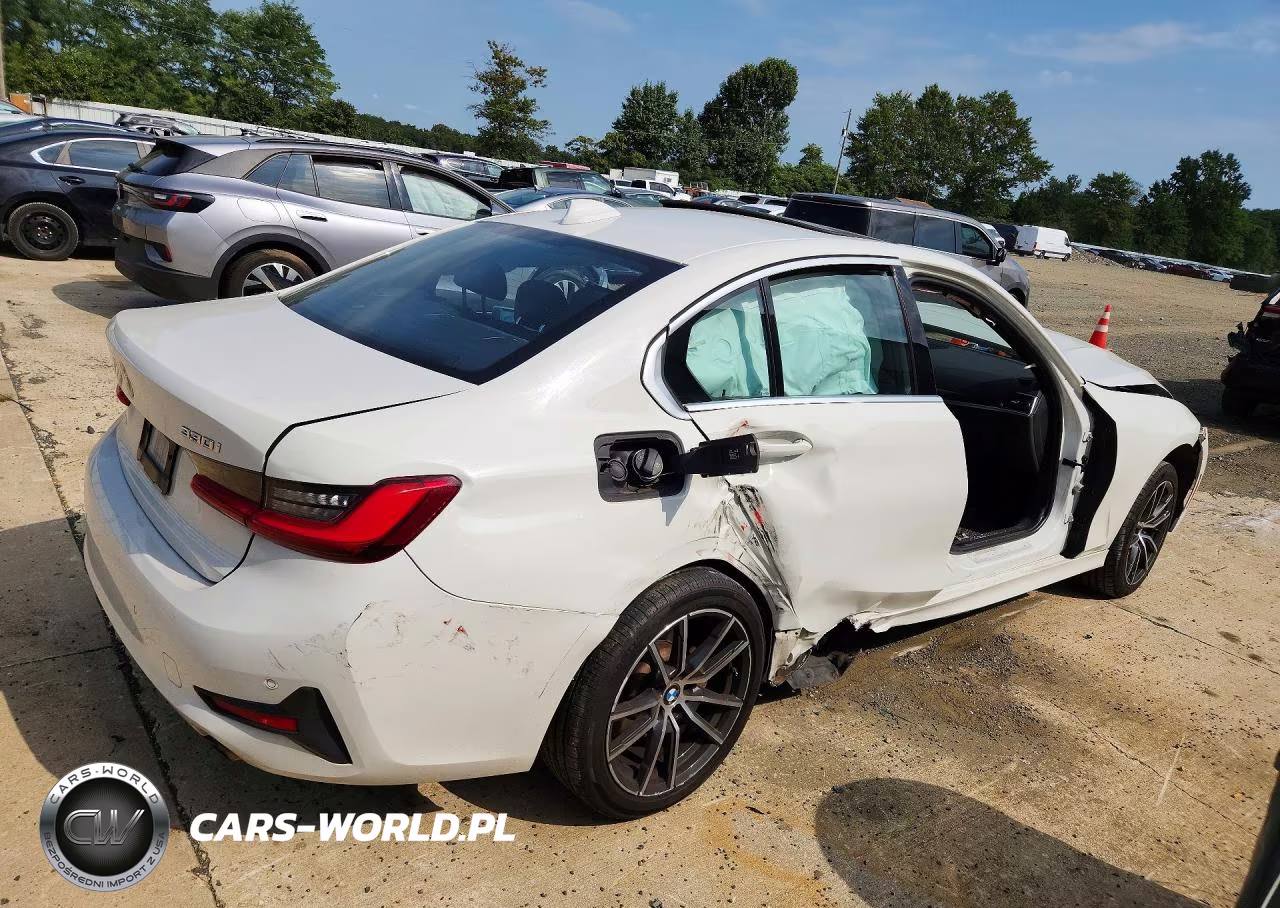 2019 BMW 330Xi VIN:WBA5R7C5XKFH02838 - 3