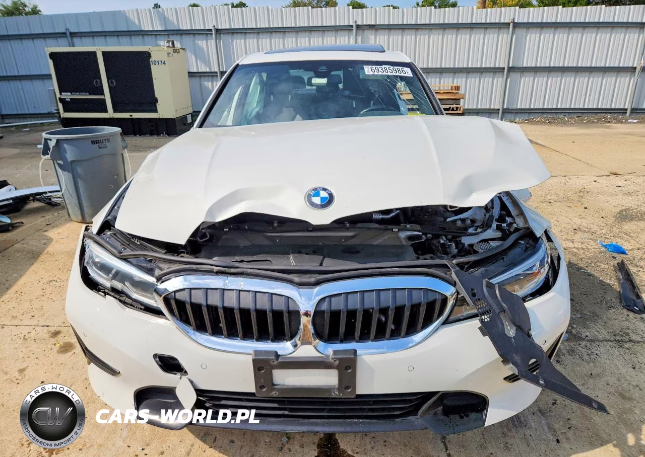 2019 BMW 330Xi VIN:WBA5R7C5XKFH02838 - 5