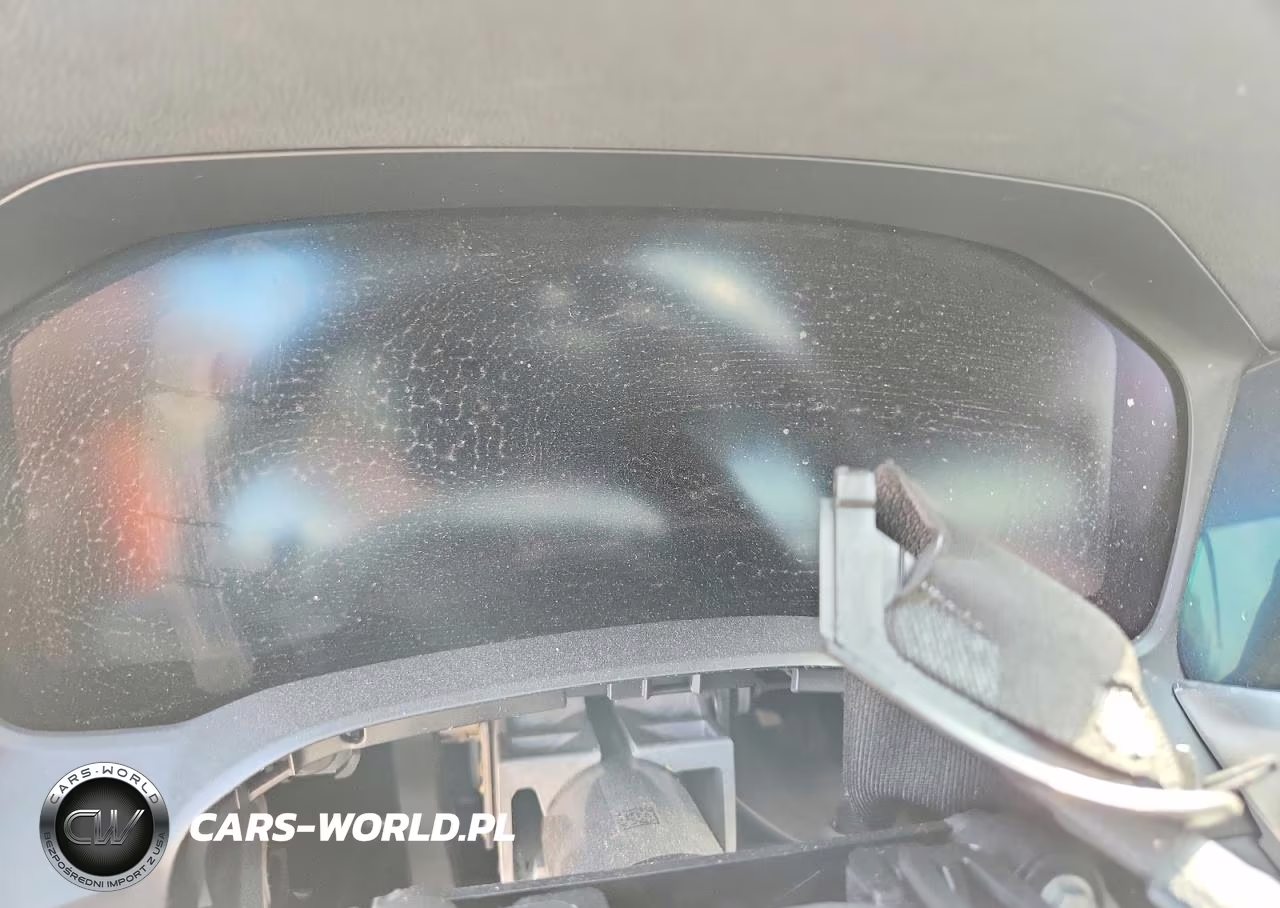 2019 BMW 330Xi VIN:WBA5R7C5XKFH02838 - 9