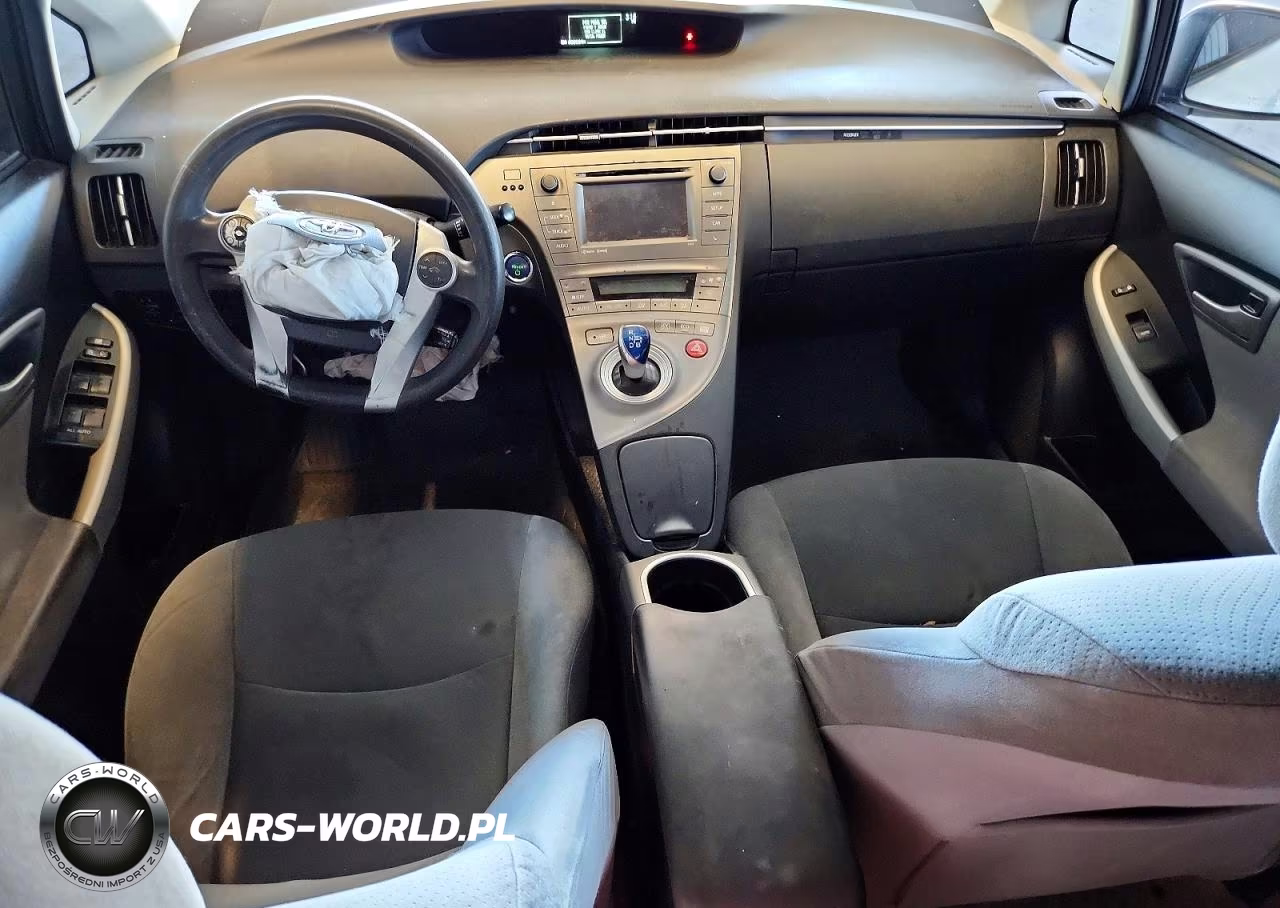 2012 Toyota Prius Two VIN:JTDKN3DU9C1554936 - 8