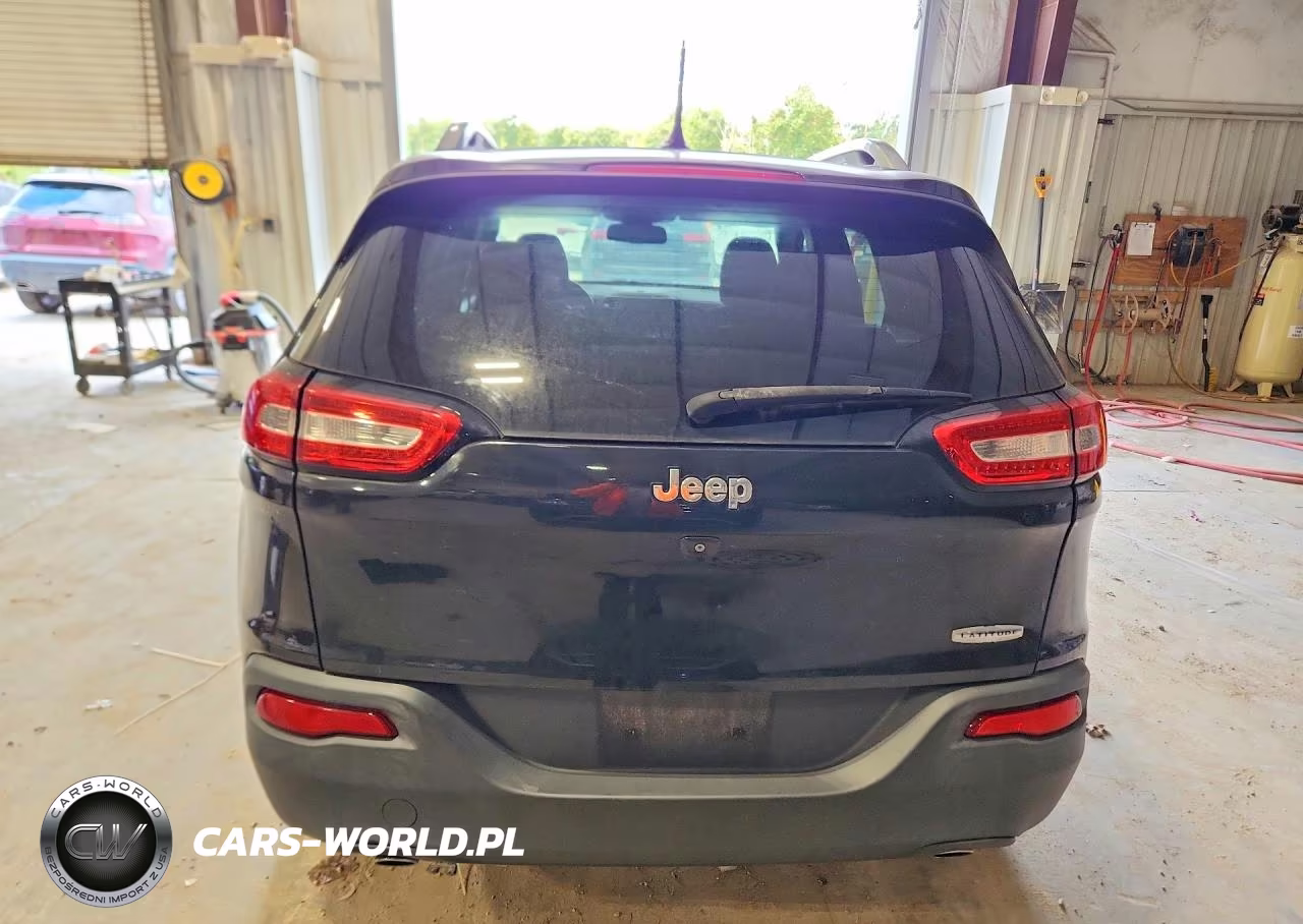 2014 Jeep Cherokee Latitude VIN:1C4PJLCSXEW288527 - 6