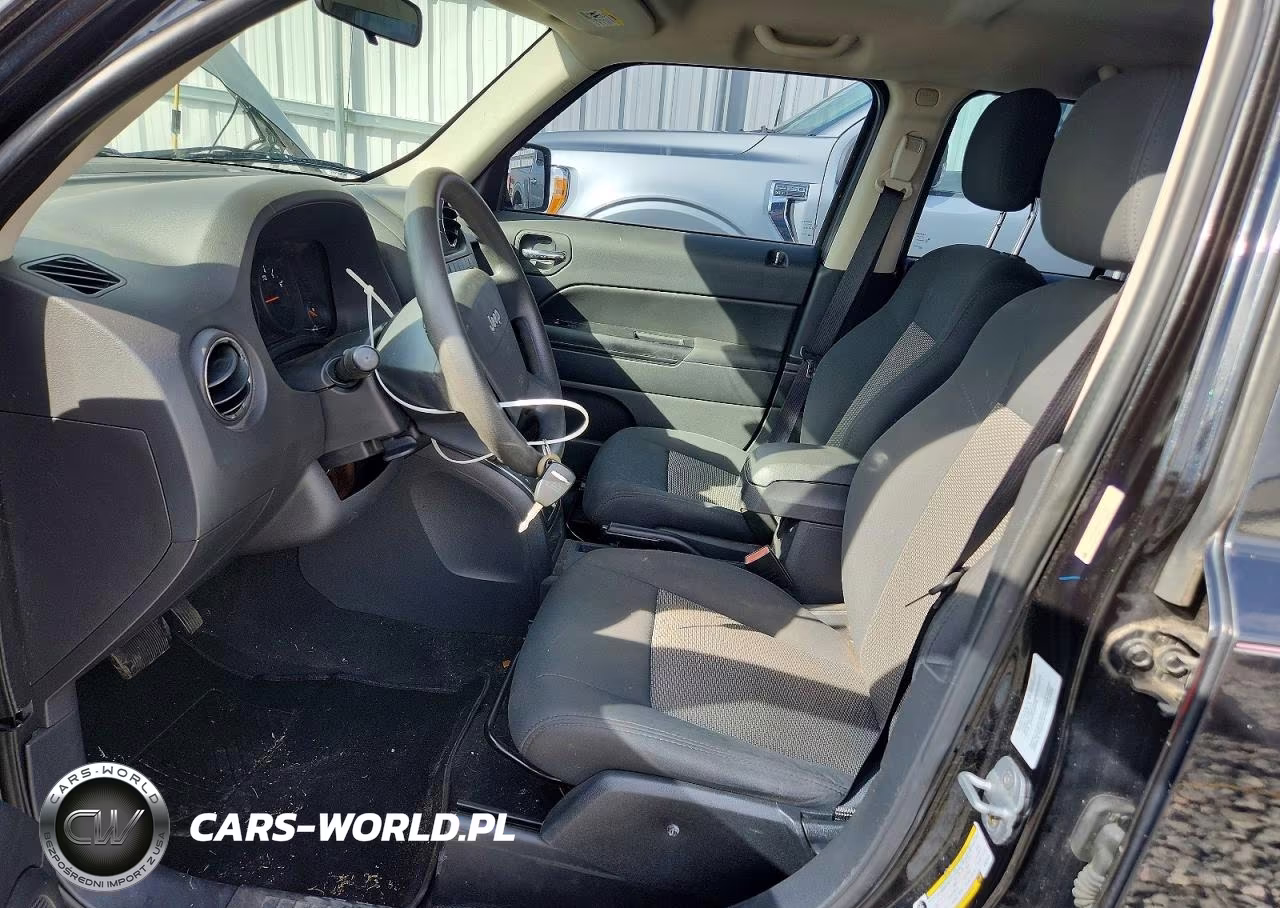 2010 Jeep Patriot Sport VIN:1J4NF2GB6AD657879 - 7