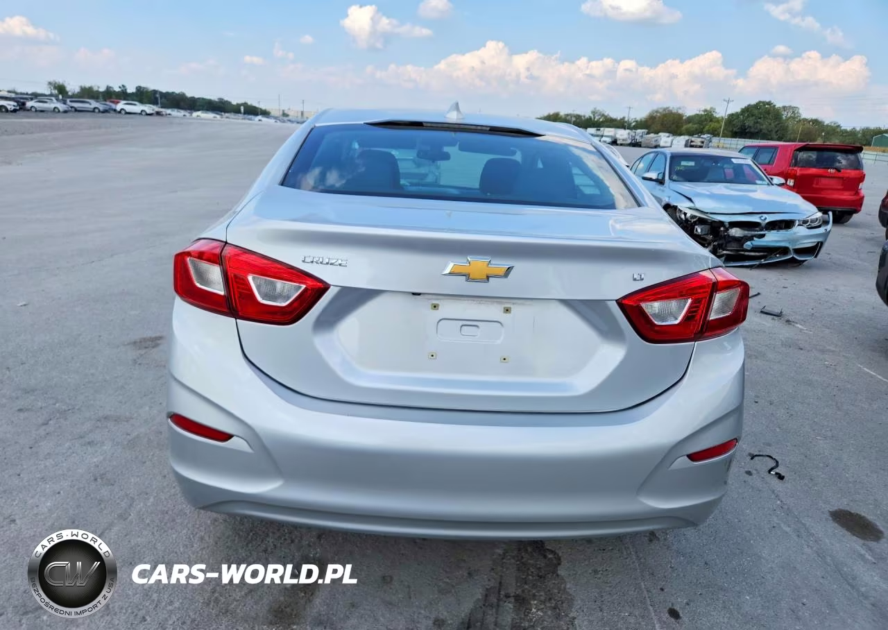 2018 Chevrolet Cruze Lt VIN:1G1BE5SM5J7197403 - 6
