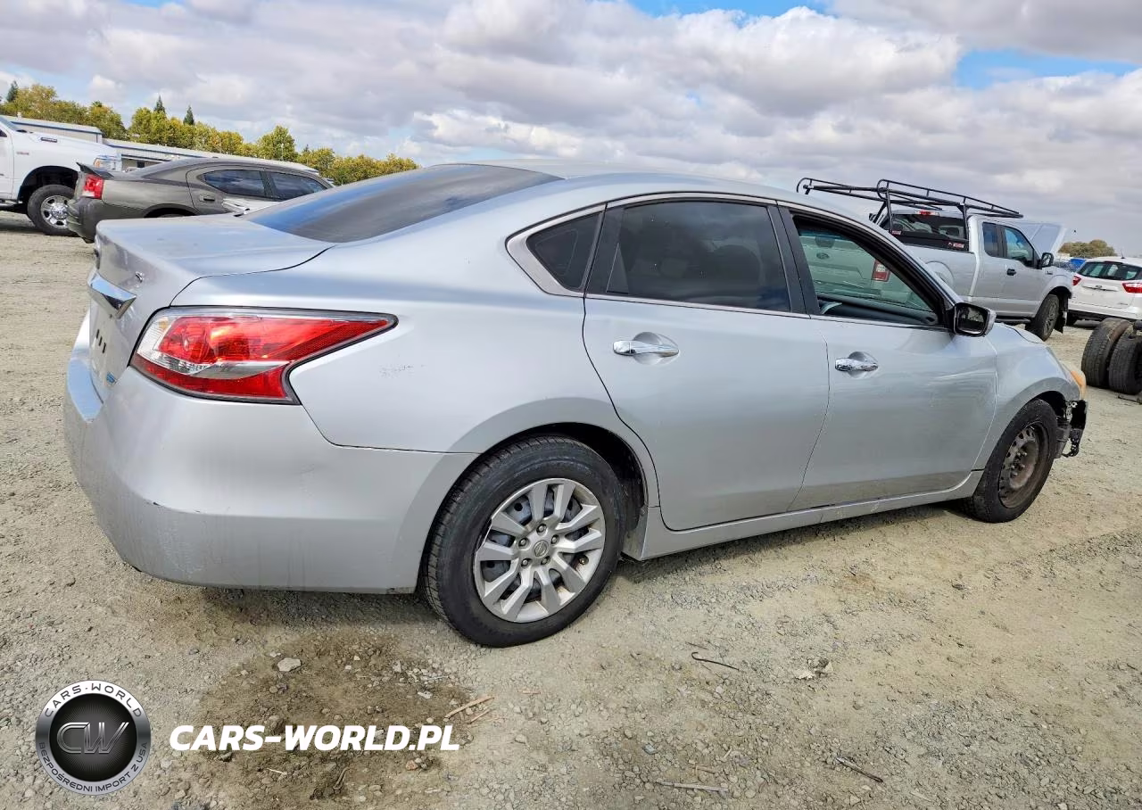 2014 Nissan Altima 2.5 S VIN:1N4AL3AP9EC401213 - 3