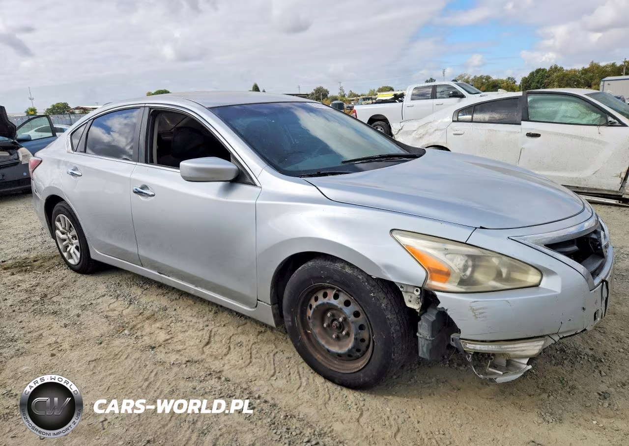 2014 Nissan Altima 2.5 S VIN:1N4AL3AP9EC401213 - 4