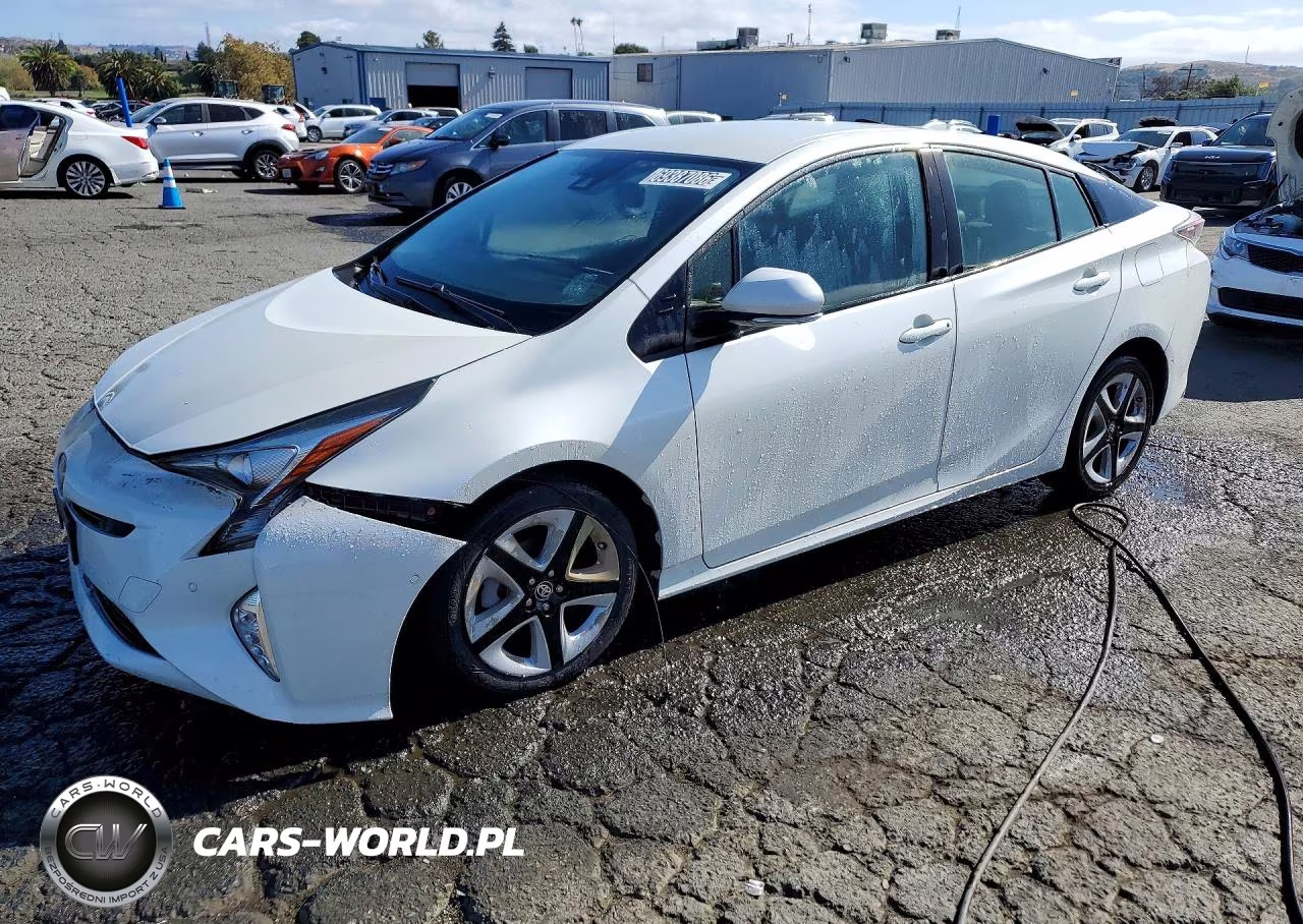 2018 Toyota Prius VIN:JTDKARFU7J3545519 - 1