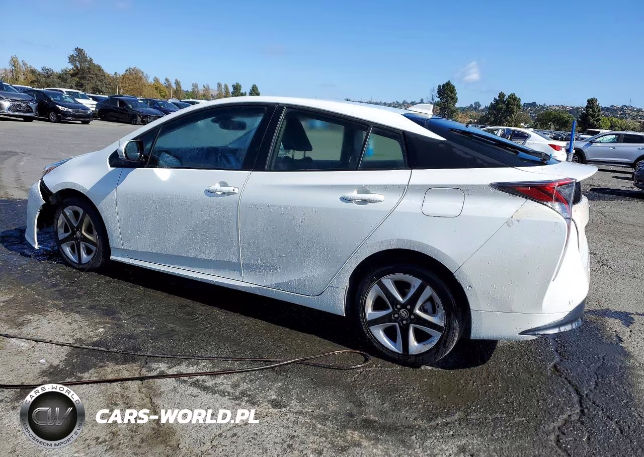 2018 Toyota Prius VIN:JTDKARFU7J3545519 - 2