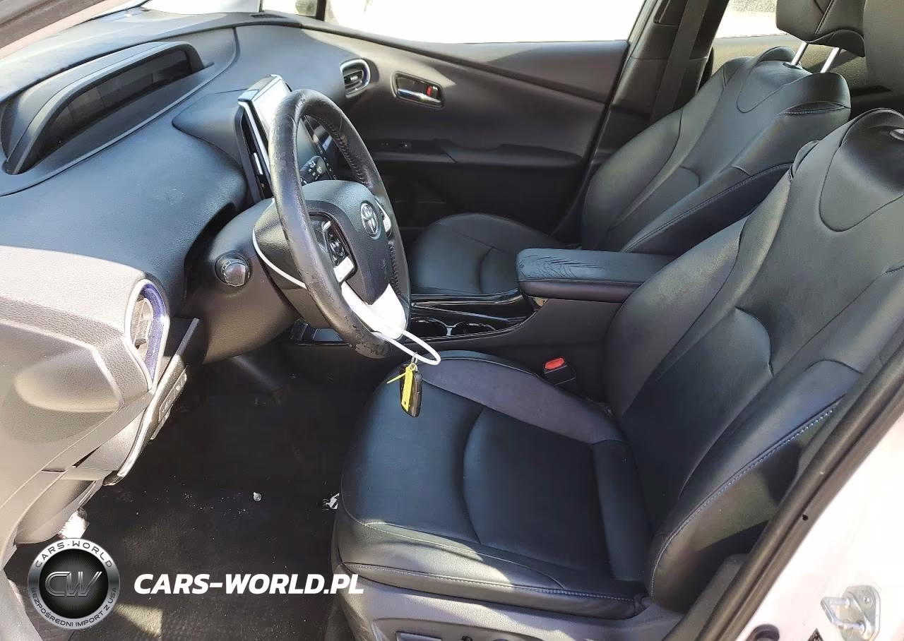 2018 Toyota Prius VIN:JTDKARFU7J3545519 - 7