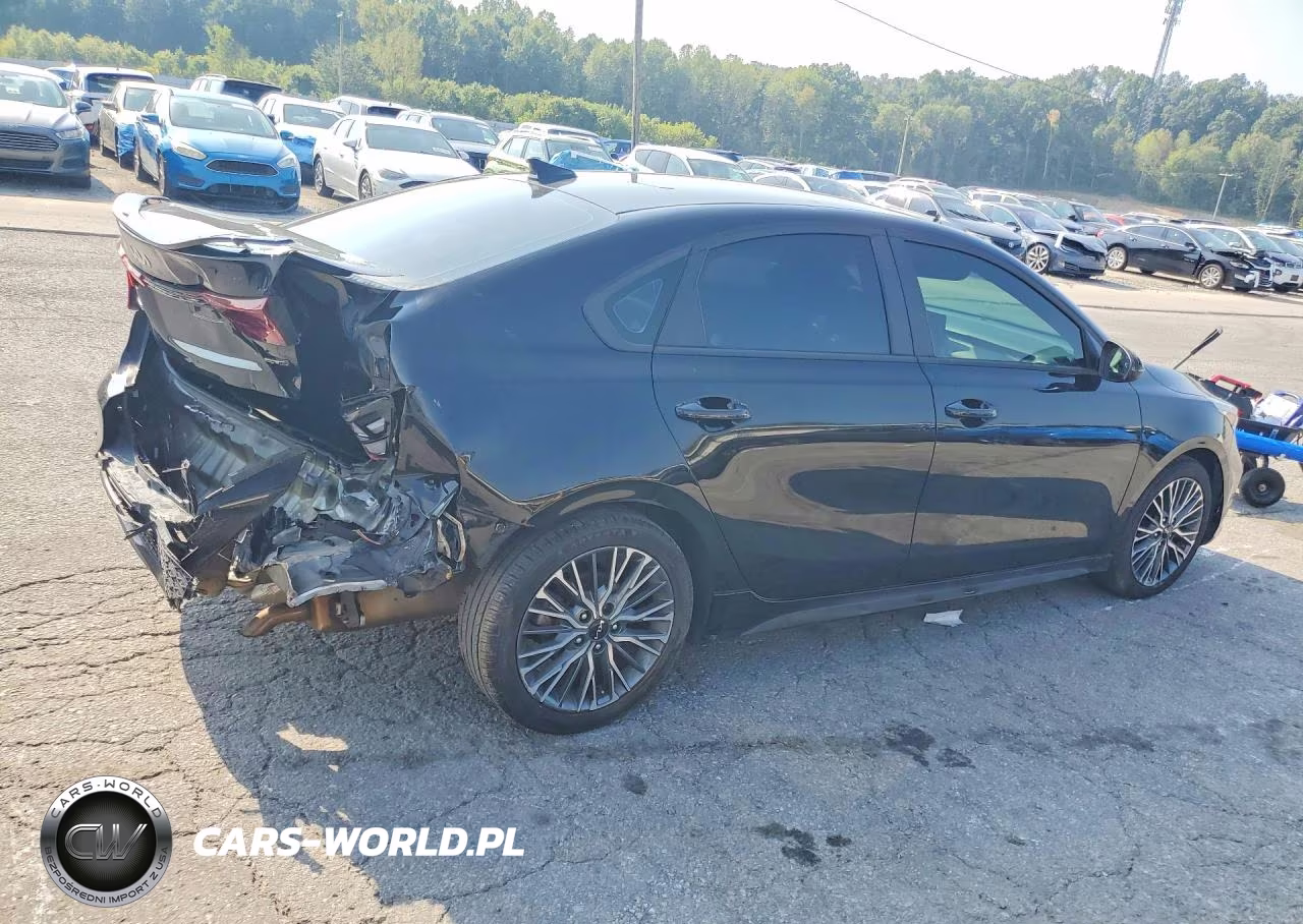 2022 Kia Forte Gt Line VIN:3KPF54AD0NE489521 - 3