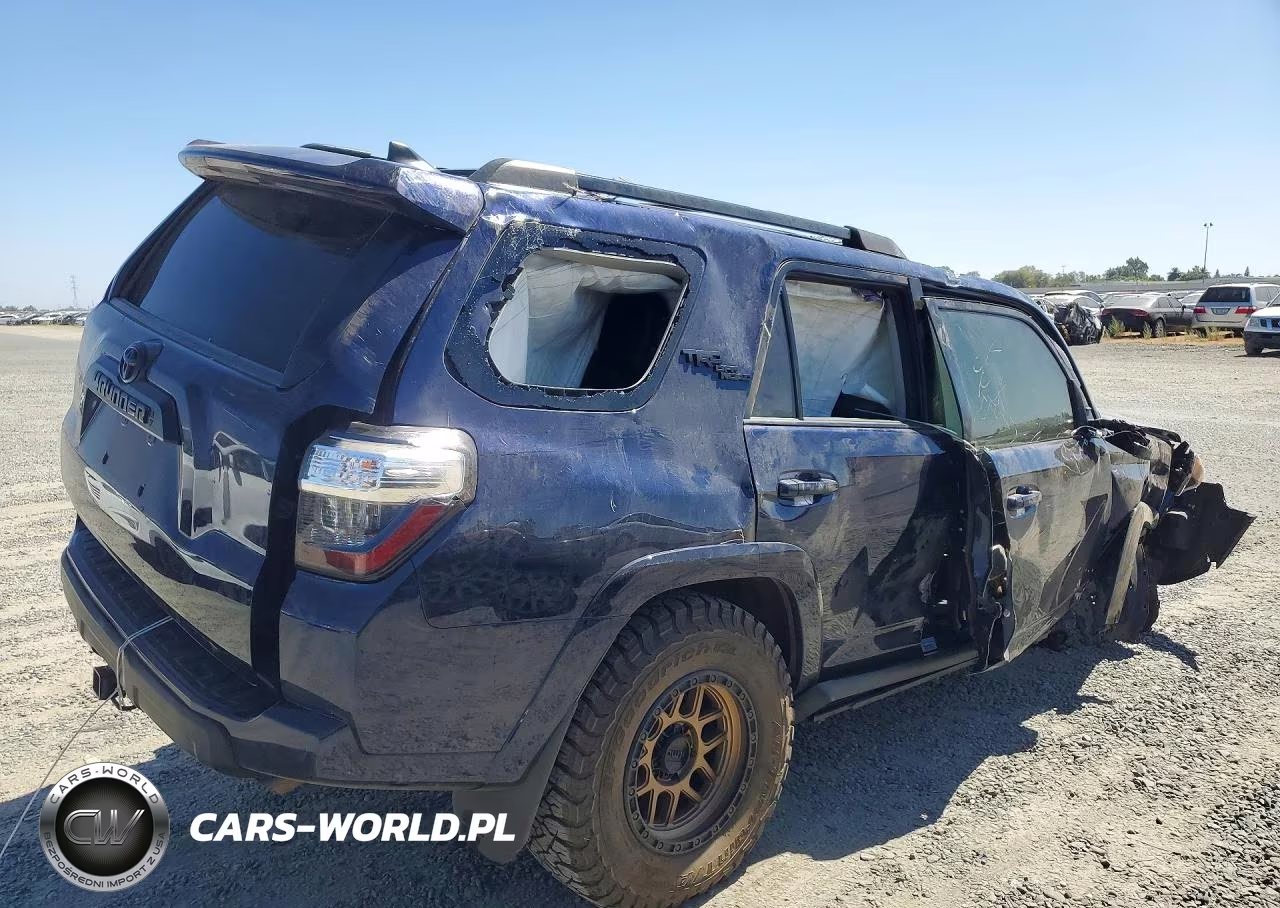 2023 Toyota 4Runner Trd Off-Road Premium VIN:JTERU5JR8P6142640 - 3
